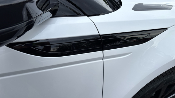 Land Rover Range Rover Evoque 2.0 D200 Hoxton Edition 5dr Auto Diesel Hatchback - Image 21